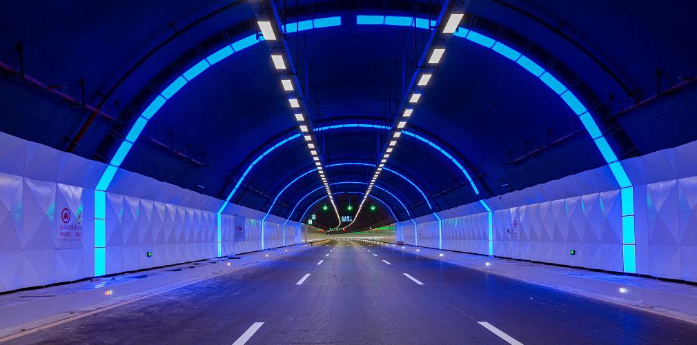 隧道照明：为什么需要更智能、更环保的方案？